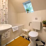 Business-apartment - 2 Baeder, Ruhig, Parkplatz Wlan Apartment Kiel