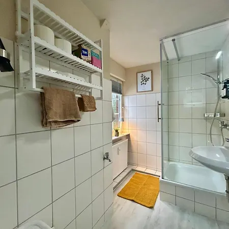 Appartamento Business-apartment - 2 Baeder, Ruhig, Parkplatz Wlan Kiel