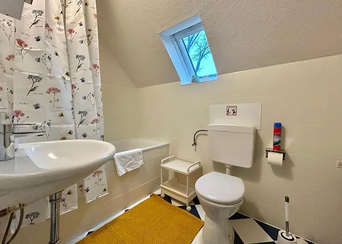 Appartamento Business-apartment - 2 Baeder, Ruhig, Parkplatz Wlan Kiel